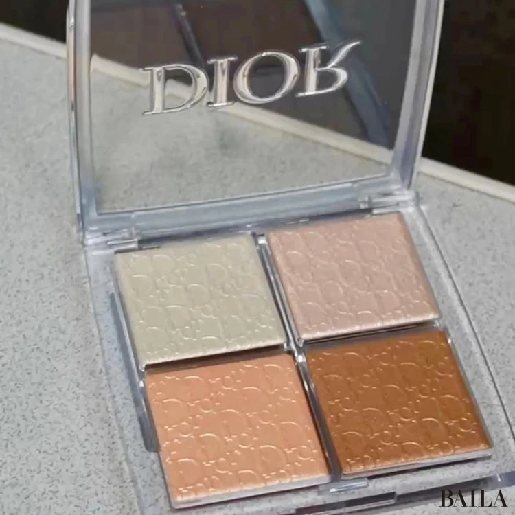 スーパーバイラーズ愛用コスメ