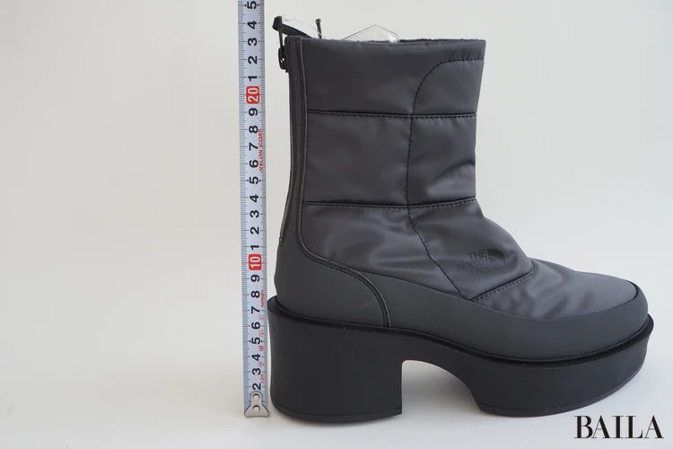 高さ:(ヒール)約7cm、(間口まで)約23cm THE NORTH FACE「カルミア ヌプシ ブーツ ウォータープルーフ」¥26400 アスファルトグレー×TNFブラック サイズ6 24.0cm 162cm