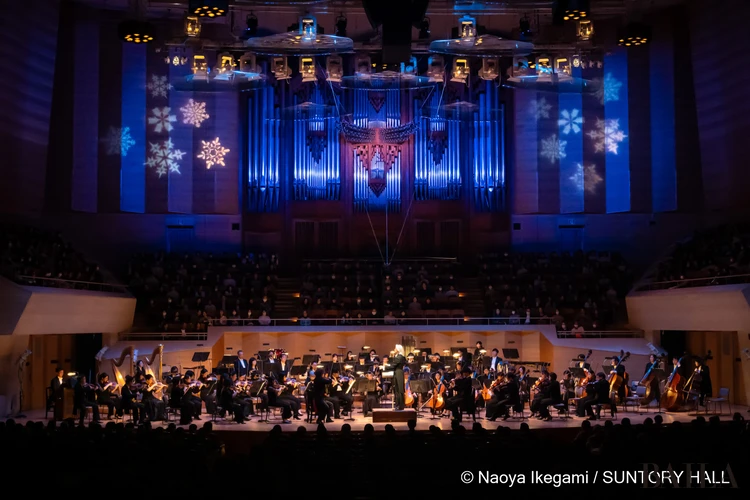 サントリーのクリスマス2025の様子