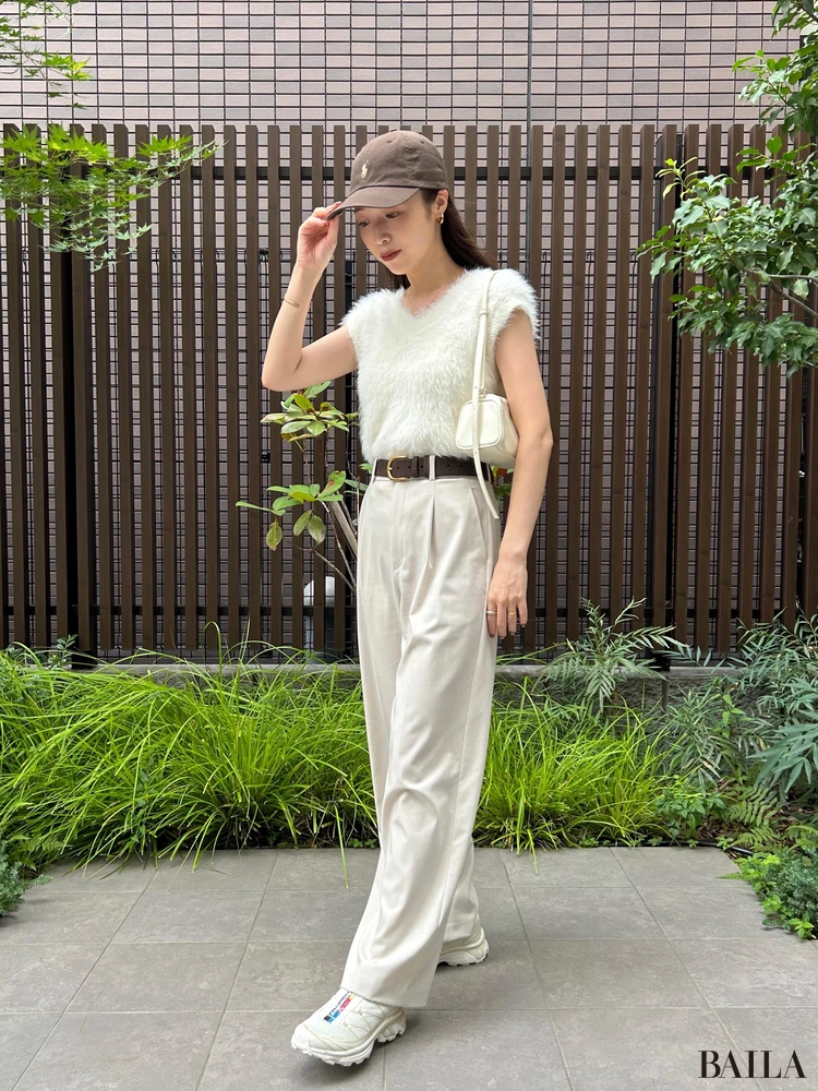 tops:BASEMENTonline bottoms:UNIQLO shoes:SALOMON bag:STANDOIL belt:MilaOwen cap:POLORALPHLAUREN