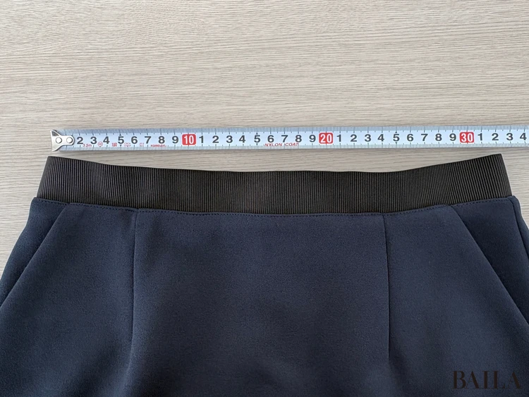 ウエスト：約32cm