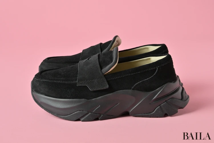 プーマ　ローファースニーカー　サイドから見た様子