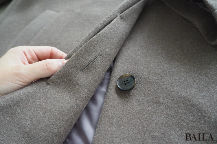 青山商事　スーツスクエア　CHANTOWA ウールライクノーカラーコート　￥21890　ブラウン　サイズ38　ボタン