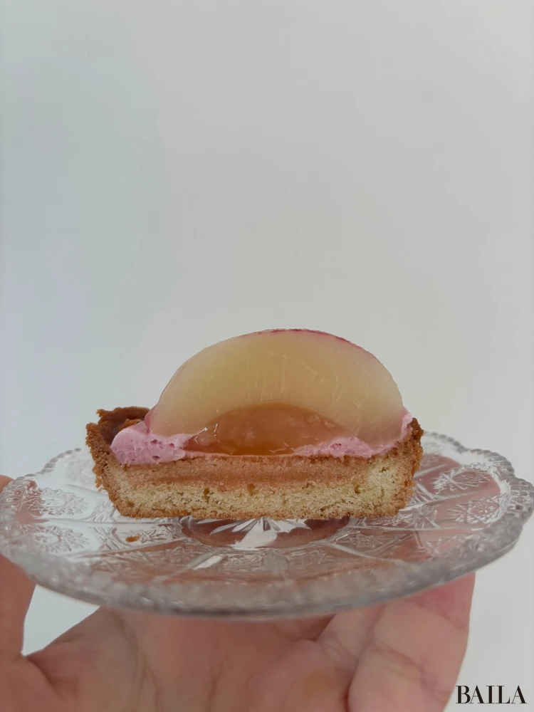 Uchi Café ごろっとした1/2個分桃のタルト 断面