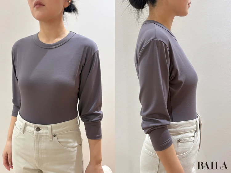 エアリズムボディスーツ￥2990・ハイライズレギュラージーンズ￥4990・コットンブレンドショートブルゾン￥5990／Uniqlo U（ユニクロ）