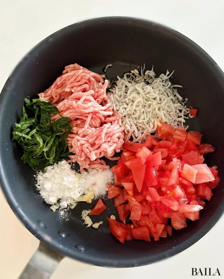 長谷川あかり トマトとしらす、大葉の夏餃子