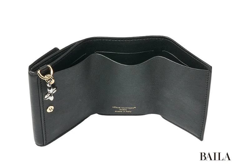 ルイ・ヴィトン 財布の中
