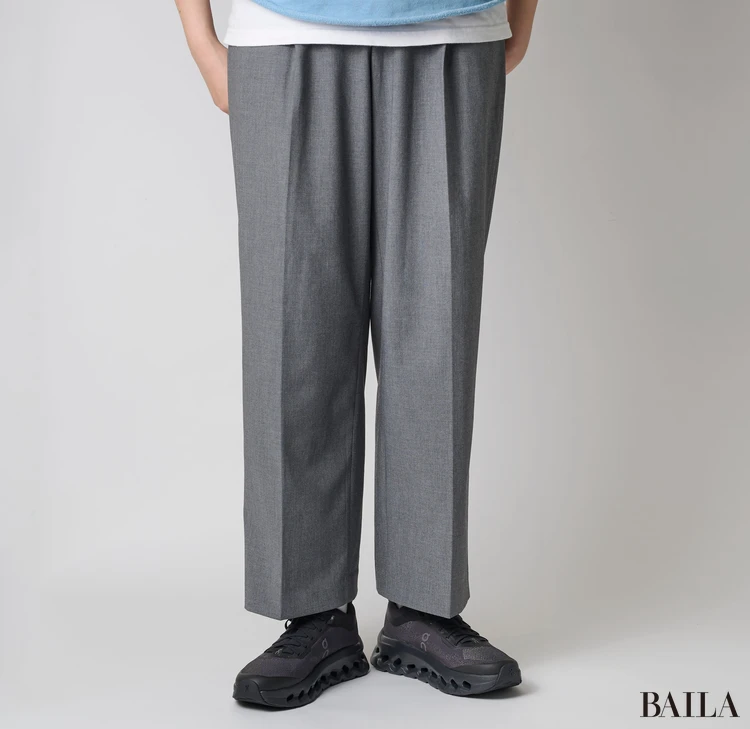 onのスニーカーを試着 CloudtiltMoon