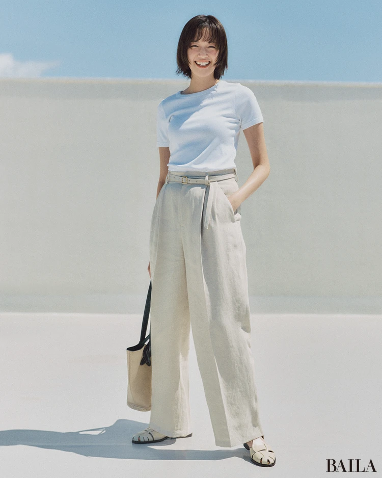 佐藤栞里 ワイドパンツコーデ