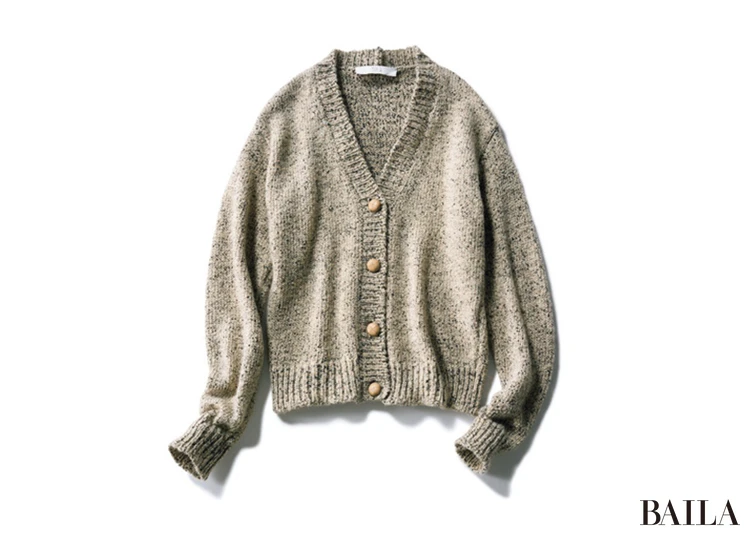 カーディガン¥51040/ティースクエア プレスルーム(テラ)