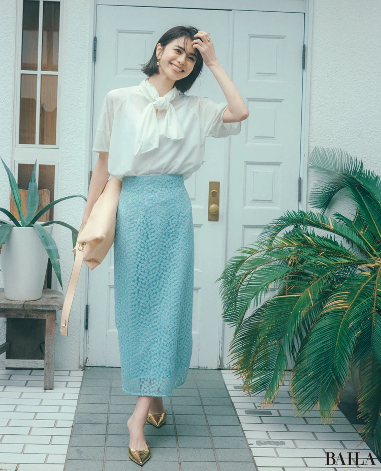 旬トップスコーデ ブラウス 佐藤晴美