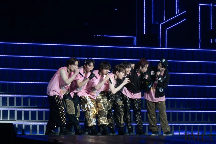 『Travis Japan Concert Tour 2025 VIIsual』ファイナル公演 肩を組んで寄り添う姿にメンバー7人