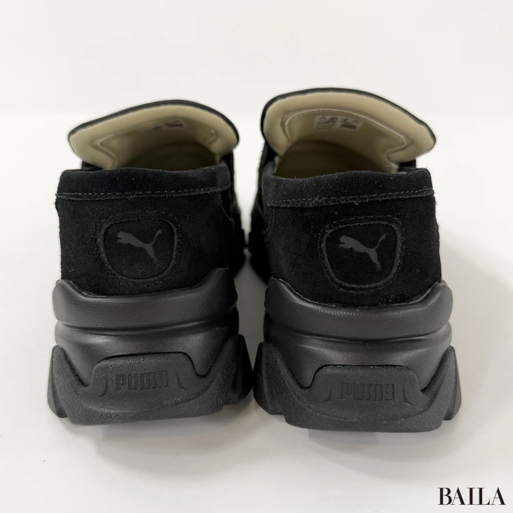 プーマ　ローファースニーカー　バックスタイル