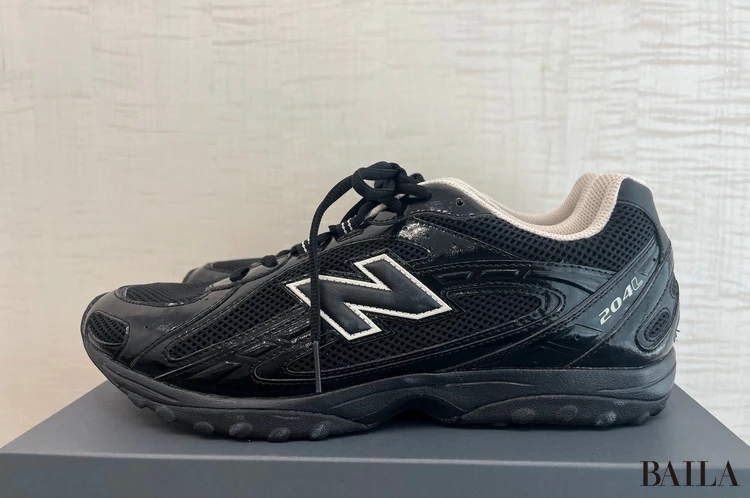 ニューバランス 204L 歩きやすいスニーカー