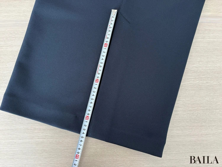 スリット：約24.5cm