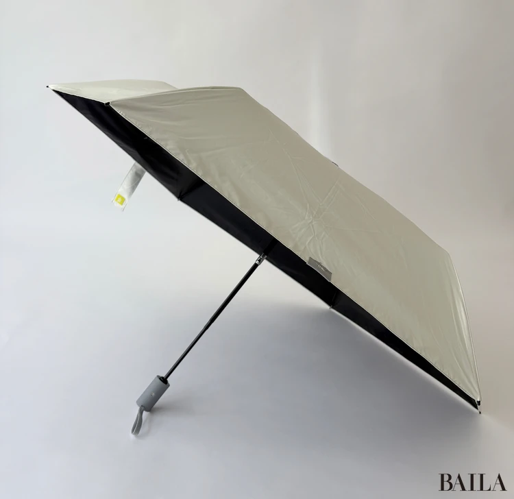 ゼロアンド（-0&）シリーズの「晴雨兼用折りたたみ日傘　ゼロアンドの「晴雨兼用折りたたみ自動開閉日傘」は、ほかのスペックもすごい！