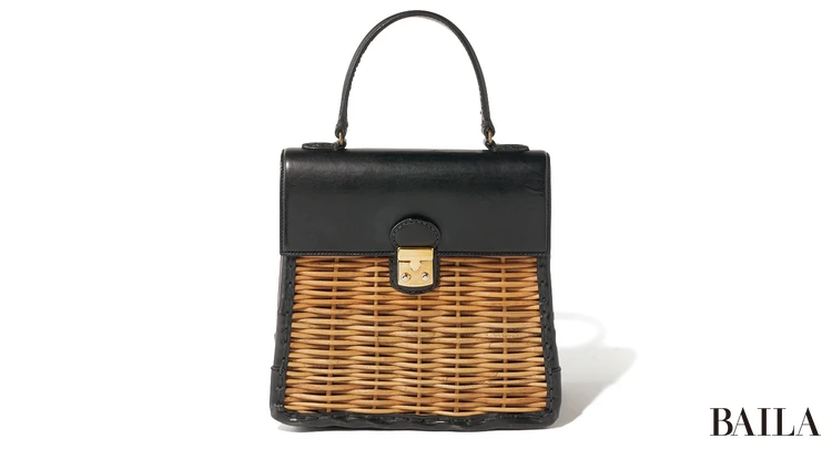 バッグ￥143000／シンゾーン 表参道本店（エバゴス）