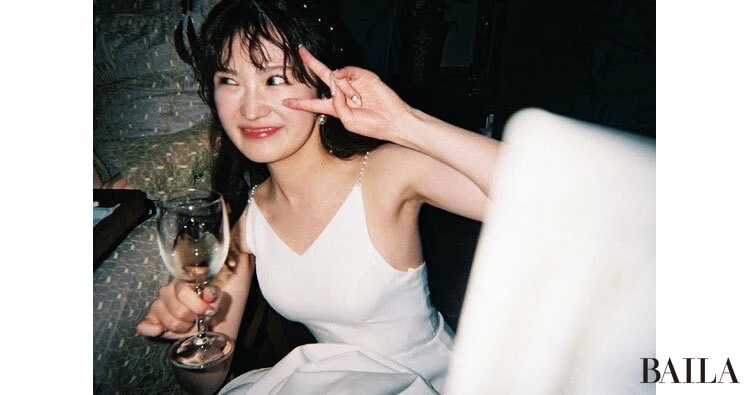 フィルムならではのザラついた質感が魅力。撮られる側もゲストカメラなら、かしこまらずに素の表情でいられるのが◎。(伊藤優衣さん・28歳・会社員)