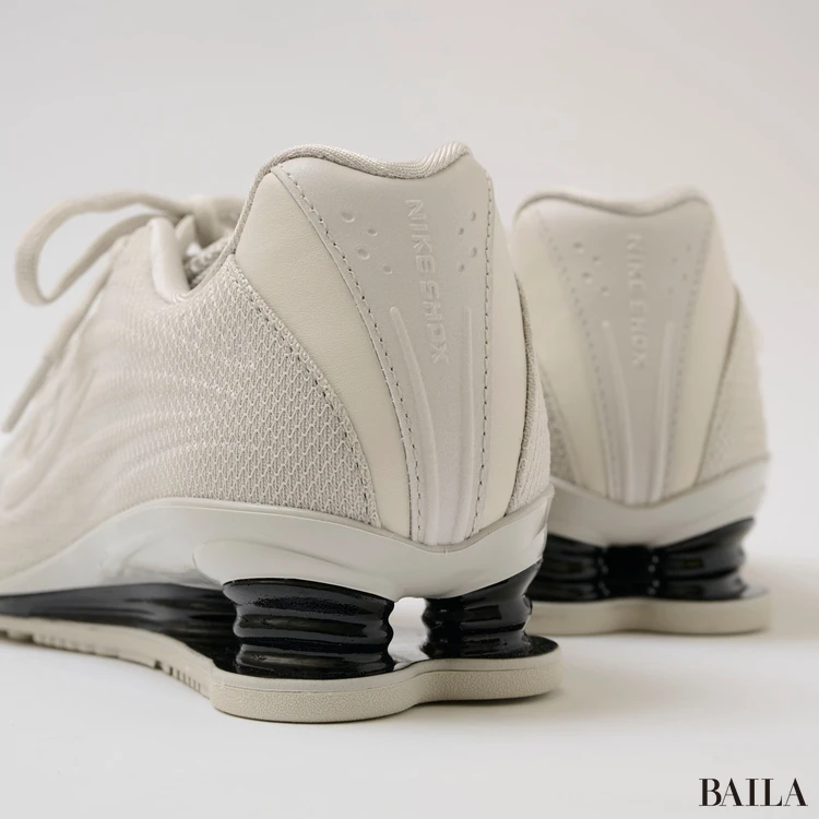 ナイキのスニーカー 歩きやすい ショックスZ