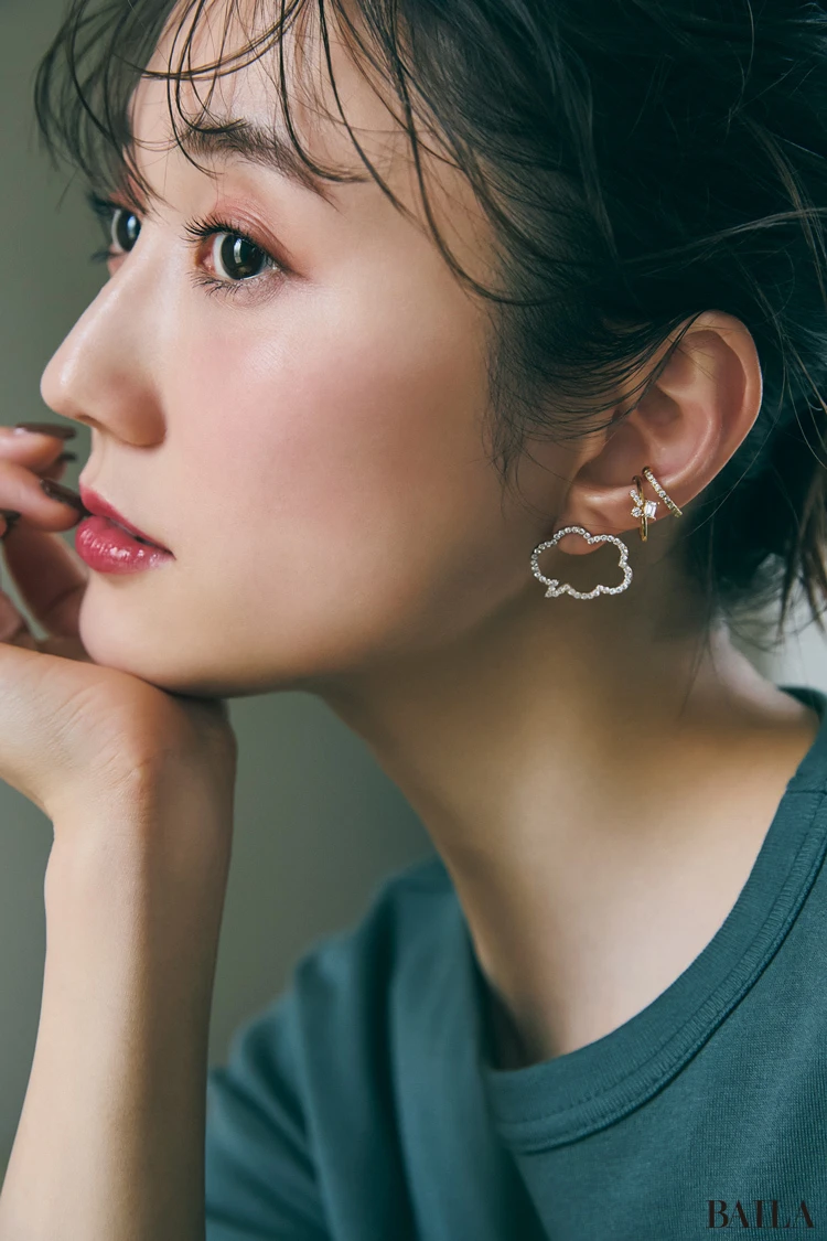 アーティなイヤーアクセで リュクスにきらめく
