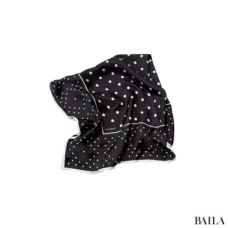 スカーフ￥22000／マニプリ