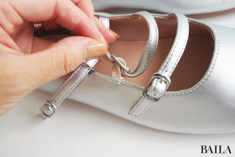 ワシントン靴店 トリプルストラップフラットシューズ W ¥16500 シルバー 23.0cm 162cm デザイン ストラップ