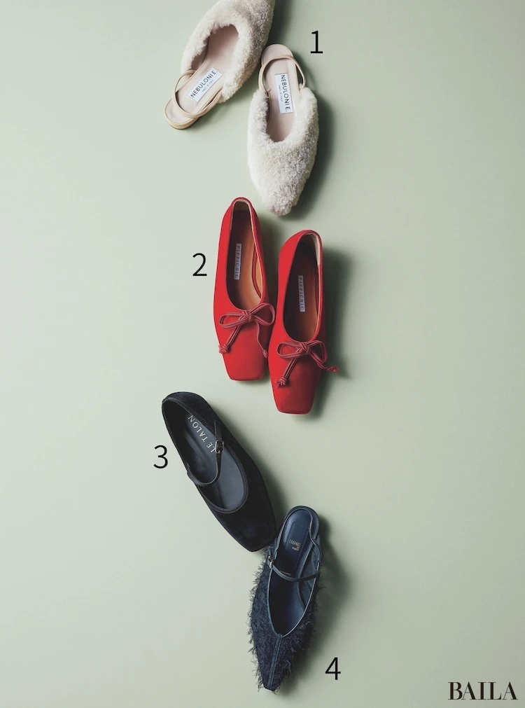 足もとから季節シフト! 秋素材フラットシューズ4選