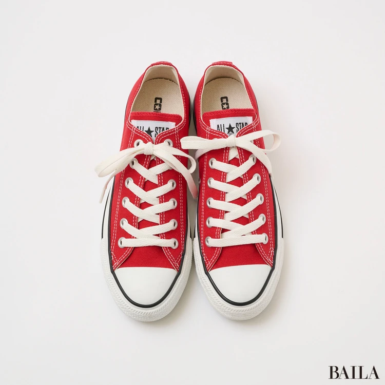 コンバースのスニーカー　スニーカー　オールスターOX