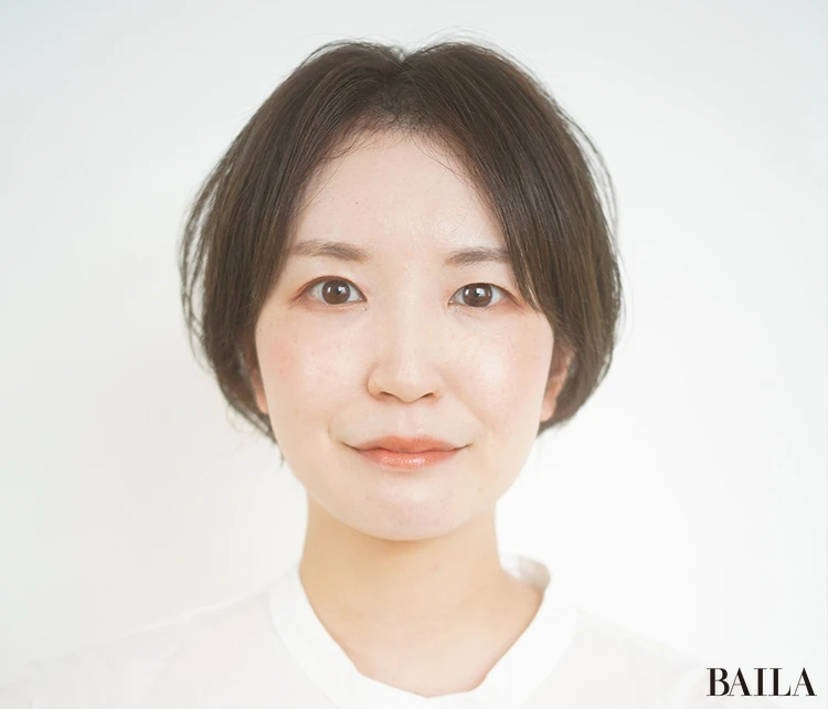 やわらかな抜け感ショート　正面