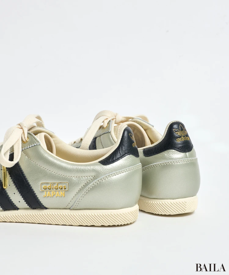 アディダスのスニーカー 歩きやすい JAPAN