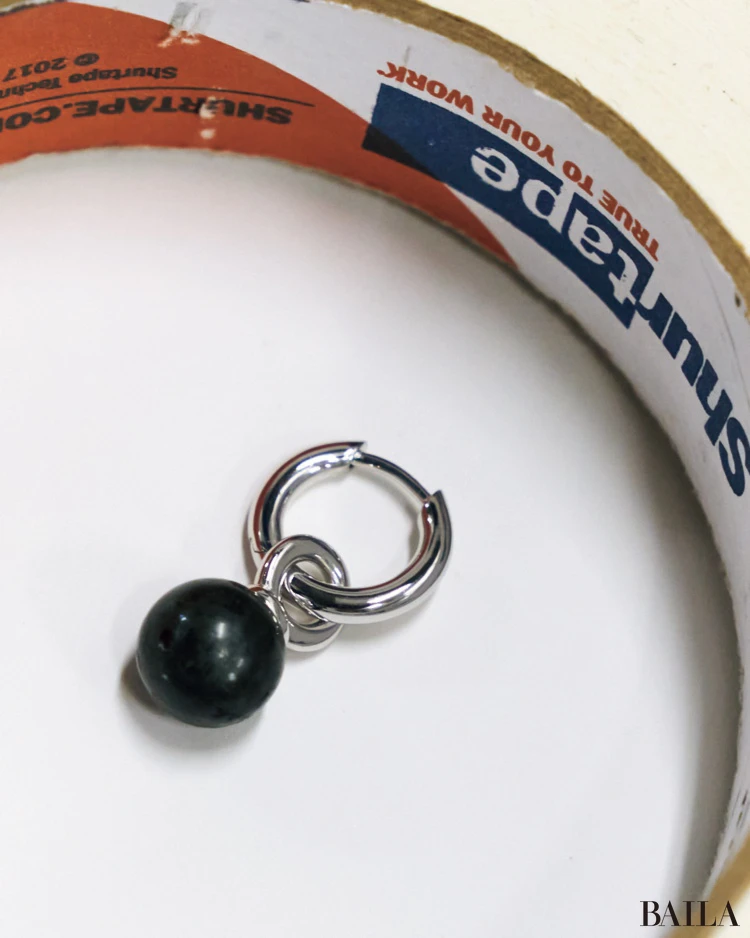 【Tom Wood(トムウッド)】新たにコレクションに加わった“黒ジュエリー”で注目の的に