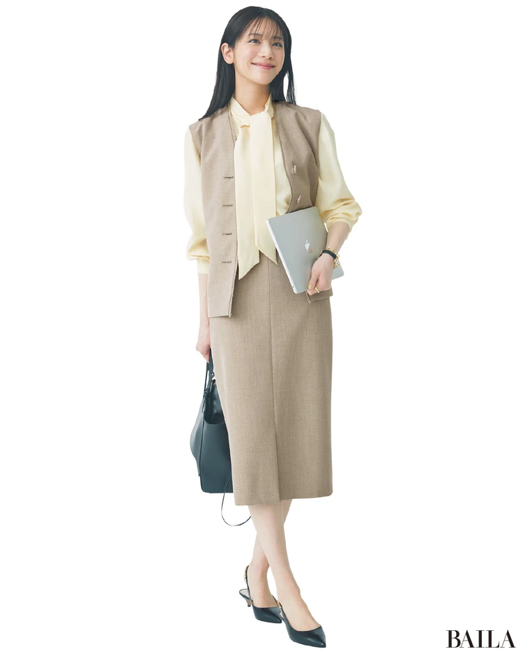 社内研修で登壇 UNTITLED(アンタイトル)のカセット服で着回し