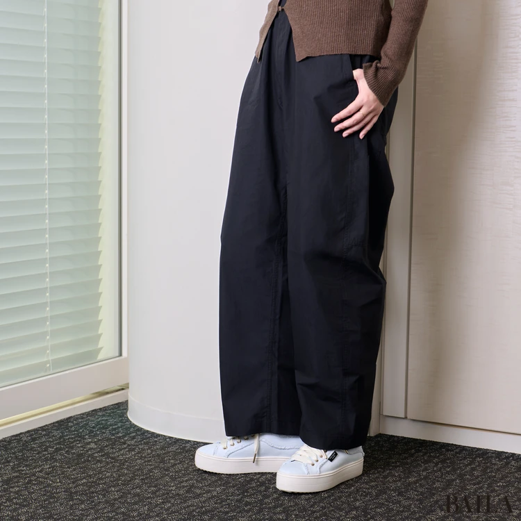 ケイトスペードのスニーカーを試着 厚底