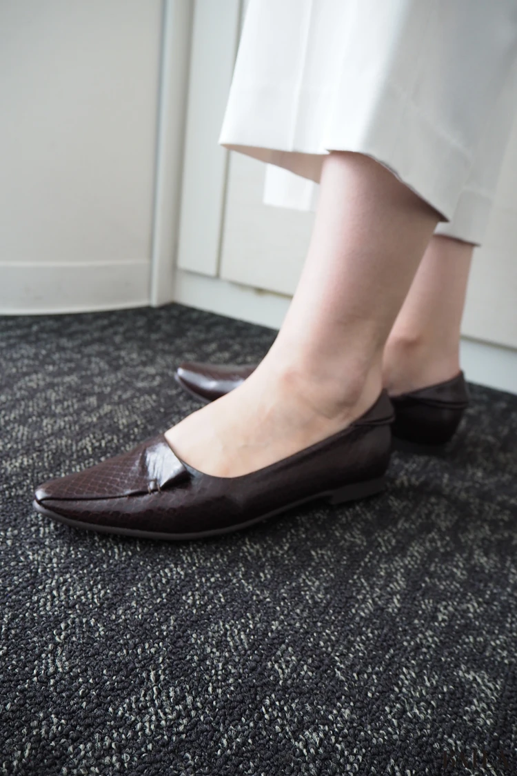 ワシントン靴店　きれい見えフラットシューズ　WASH　￥13200　ダークブラウン（スネーク）　Mサイズ　162cm　サイズ感