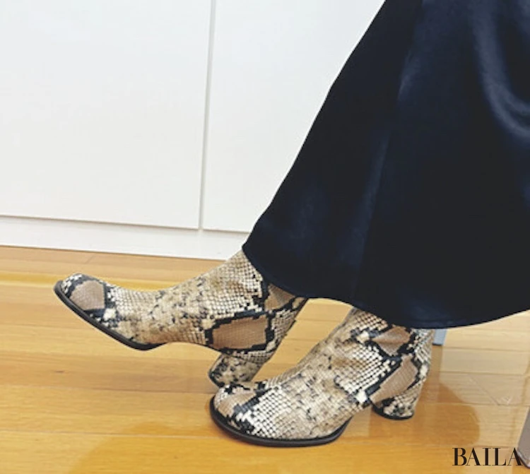 パイソン柄ブーツ