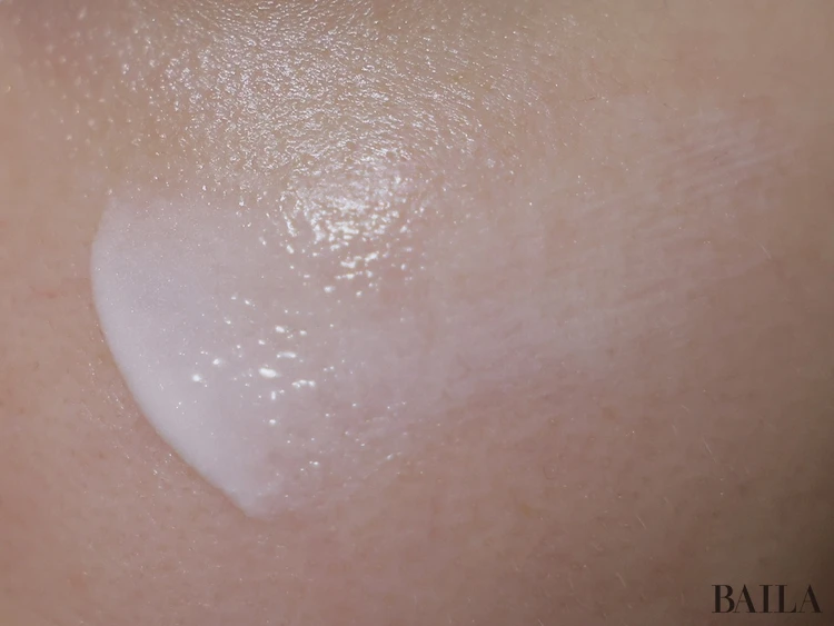 LUNASOL（ルナソル）夏新作コスメ　限定キット　UVセラムの写真