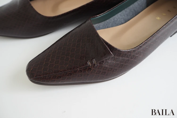 ワシントン靴店　きれい見えフラットシューズ　WASH　￥13200　ダークブラウン（スネーク）　Mサイズ　162cm　トゥ