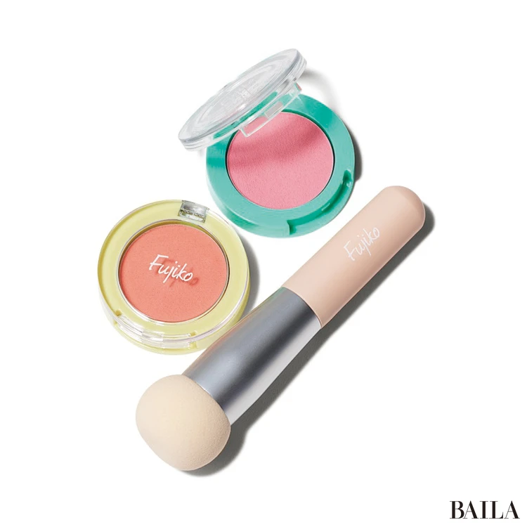 【Fujiko（フジコ）】どこでもチーク（上）02・（下）03・ポアレスパフ