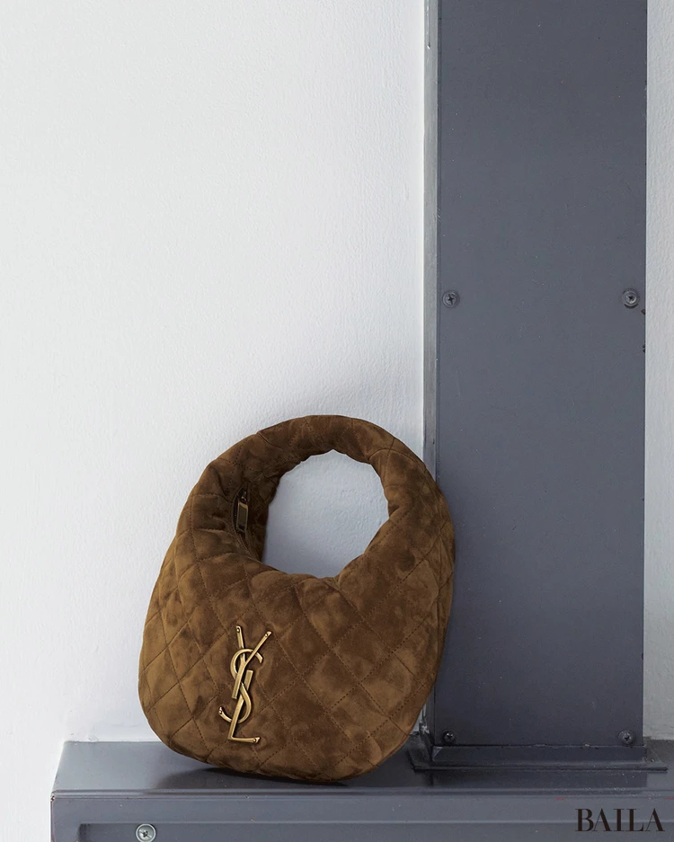 【SAINT LAURENT（サンローラン）】人気の“イカール”に新型が仲間入り。世界先行発売のカラーも！