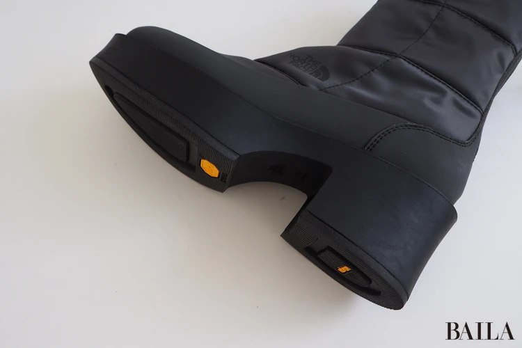 THE NORTH FACE「カルミア ヌプシ ブーツ ウォータープルーフ」¥26400 アスファルトグレー×TNFブラック サイズ6 24.0cm 162cm 素材感 ソール