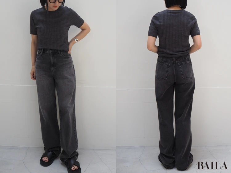 「ワイドストレートジーンズ」（￥3990）、「3Dメリノリブクルーネックセーター5分袖」（￥2990）