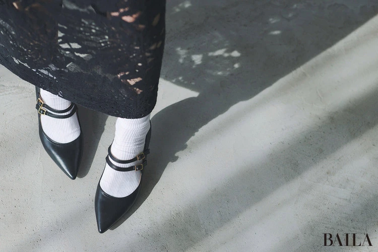 靴¥40700/ピモンテ(ファビオ ルスコーニ) 靴下¥2750(ブルーフォレ)