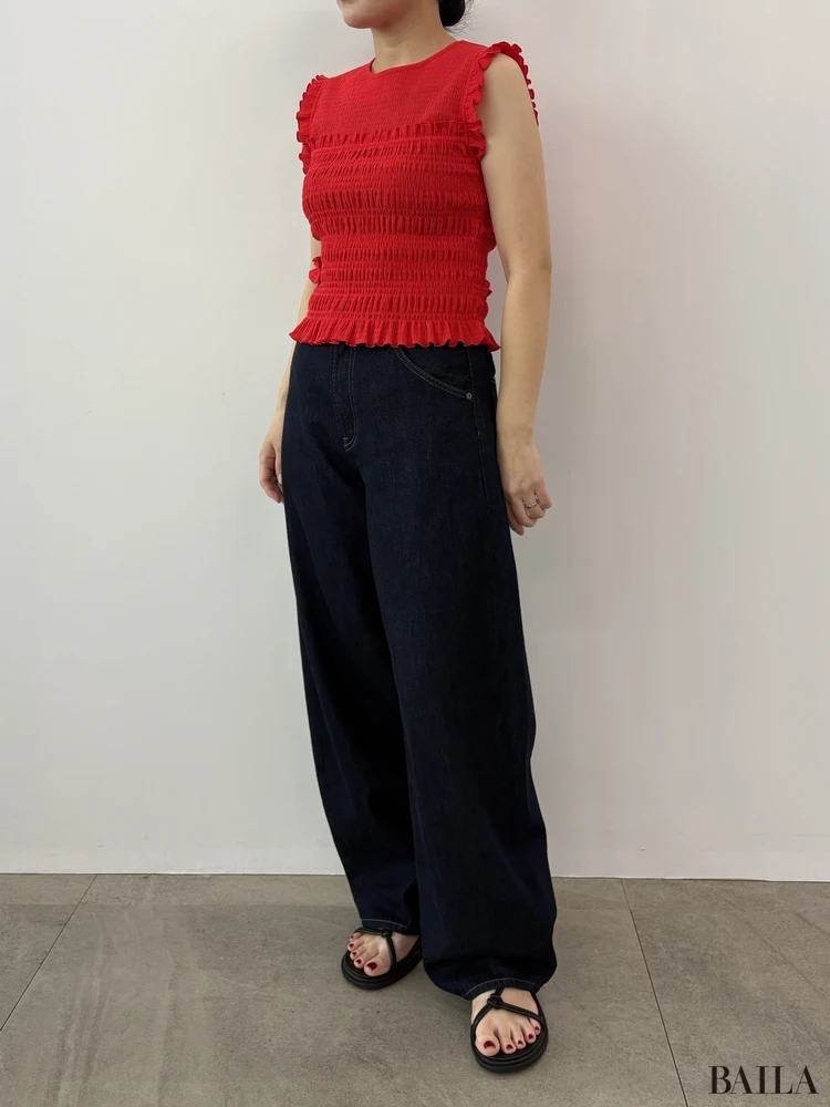 二の腕カバーも叶う主役トップス「シャーリングTノースリーブ」￥2990