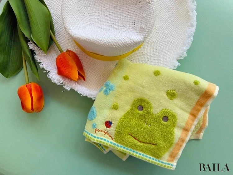 日本の老舗ブランド「UCHINO」のカエルのタオル