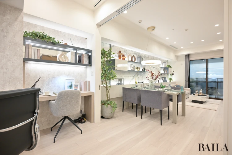 W CITY TOWERS　蕨　モデルルーム　リビングルーム