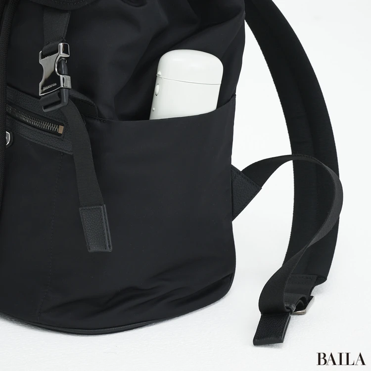 ボナベンチュラ　リュック　サイドポケット