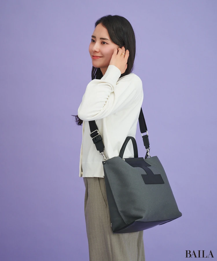 イアクッチ　リュック　着用感　ショルダーバッグとして持った様子