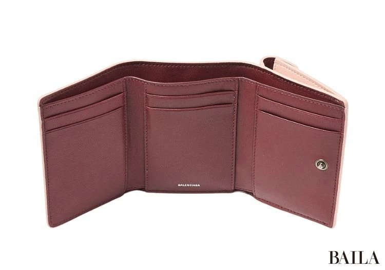 バレンシアガ 財布の中