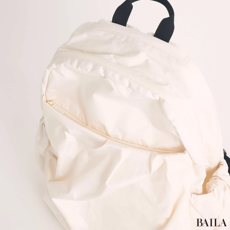 「エミ（emmi）」の撥水リュック　構造