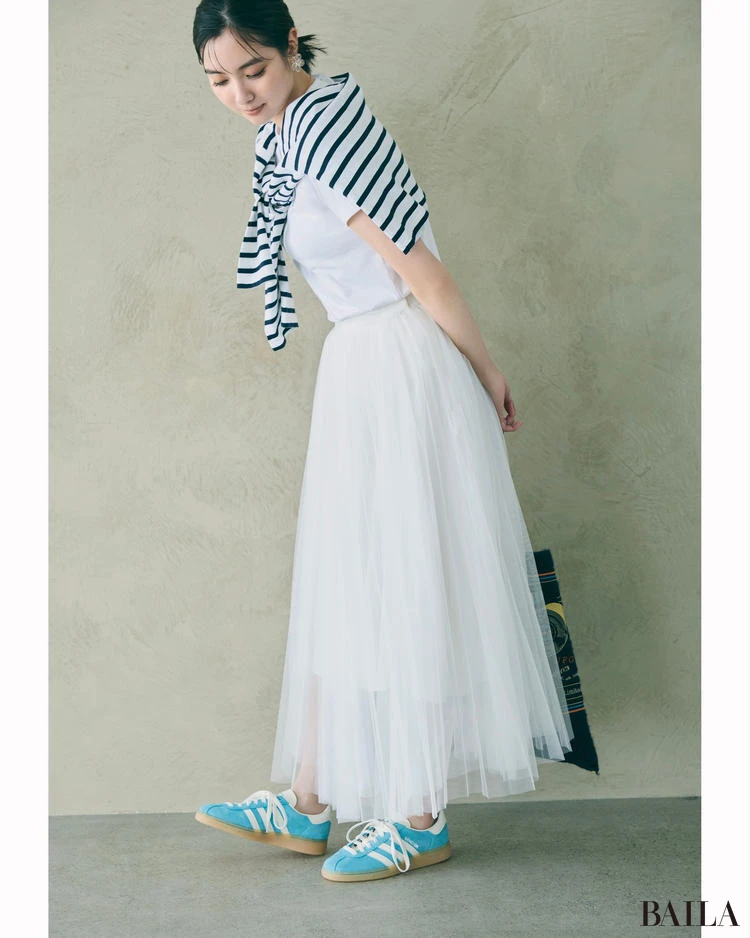 BAILA 白スカートコーデ